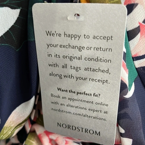 Eliza J Floral Long Sleeve High-Low Faux Wrap Dress in Navy Multi - NEW - Size 6 - Picture 8 of 9